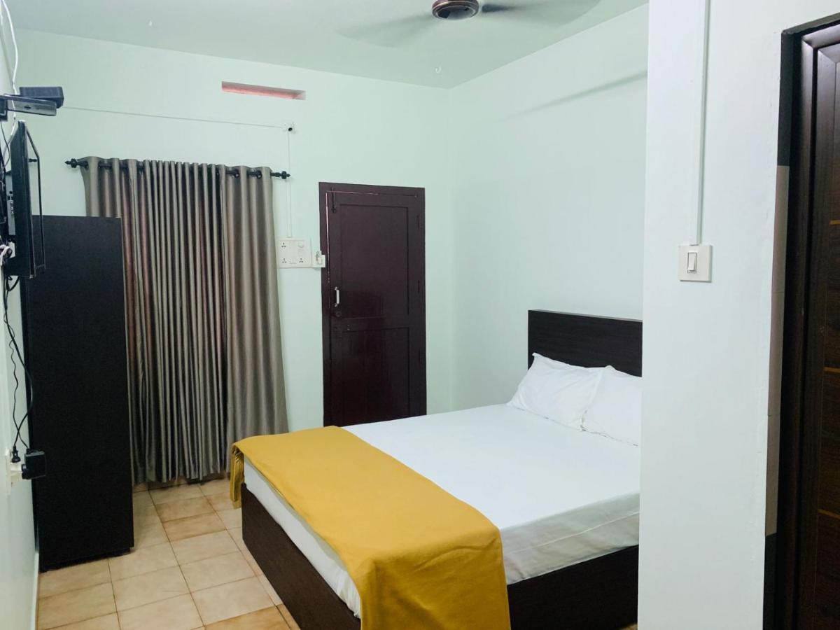 Apsara Residency Hotel Perintalmanna Buitenkant foto