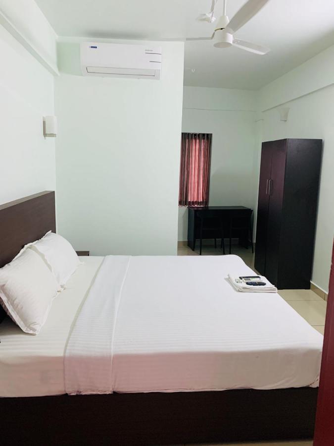 Apsara Residency Hotel Perintalmanna Buitenkant foto
